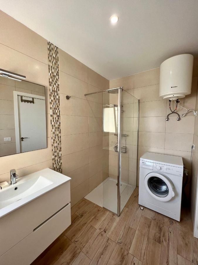 Apartment Crissol Los Cristianos  Exteriör bild